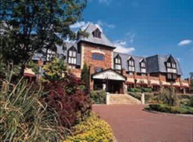 Отель Village Manchester Cheadle Чедл
