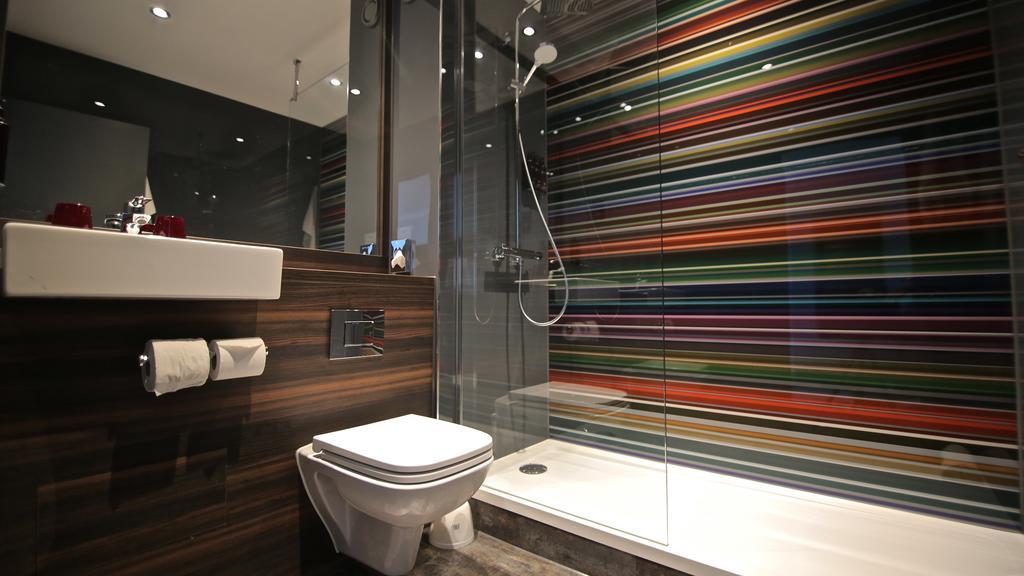 Отель Village Manchester Cheadle Чедл