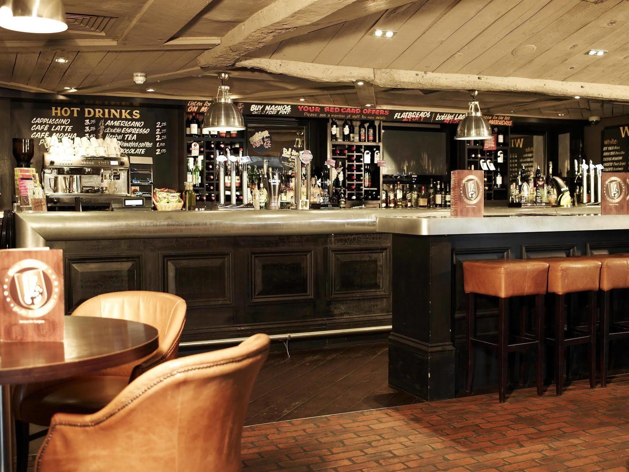 Отель Village Manchester Cheadle 3*