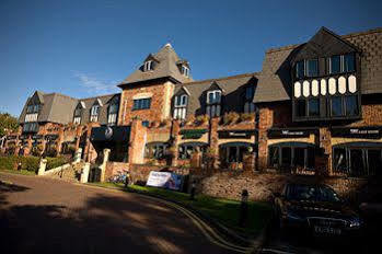 Village Manchester Cheadle Hotel 3*